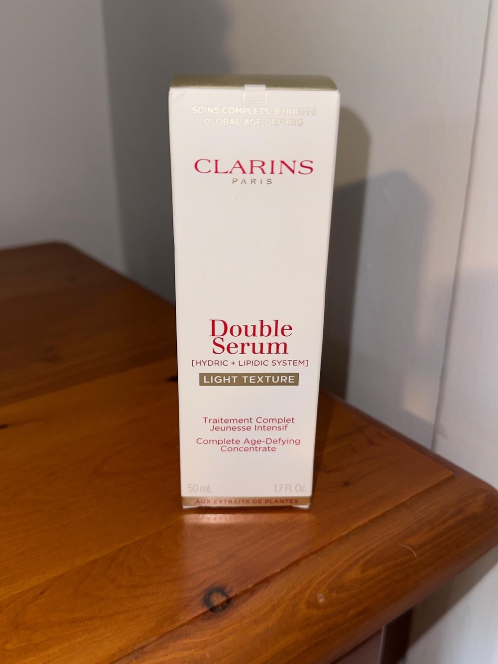 Clarins Double Serum Light Texture - White and Gold Accents